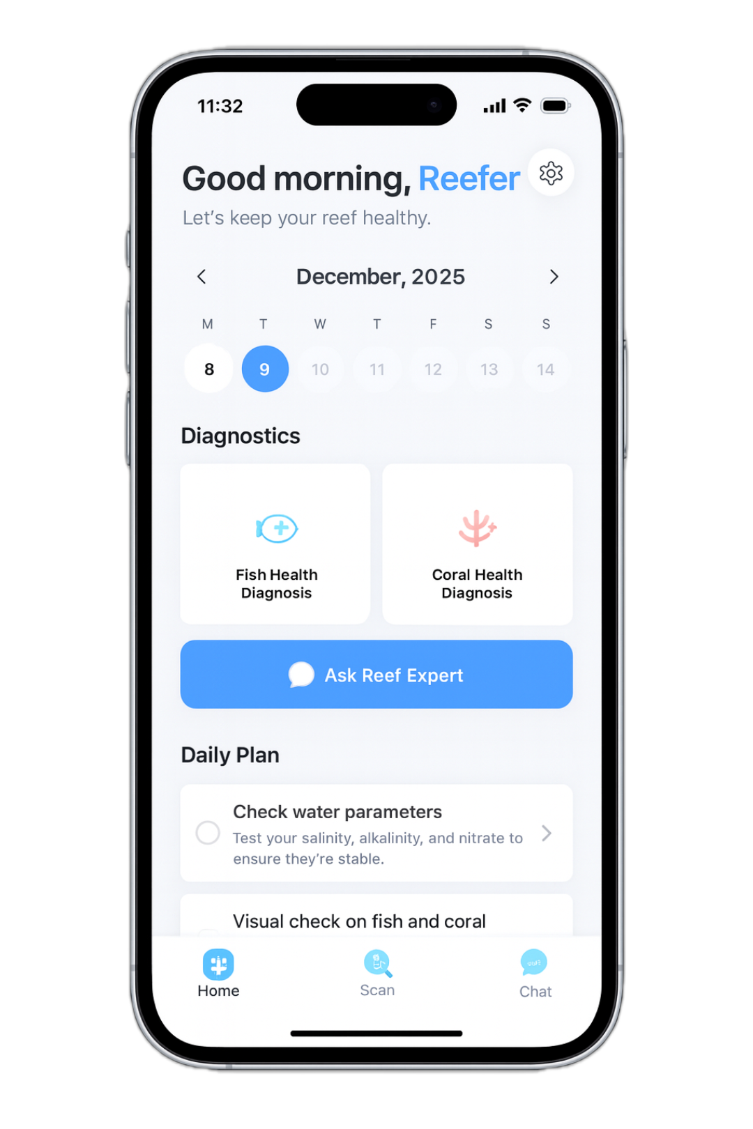 Reef Expert home screen with fish and coral diagnosis, chat and a daily care plan